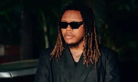 Musique : « À l'Est, des coups de balles ; à Kinshasa, nous sommes dans la fête et la danse » (Zozo Machine)