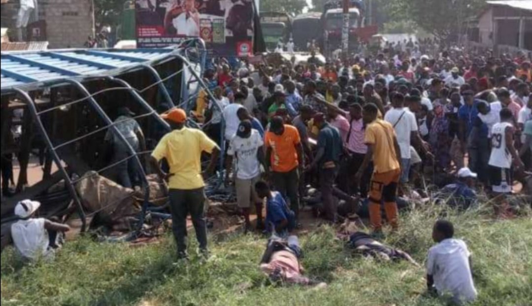 Lubero : de retour de l'enterrement, un camion Benne se renverse et fait un mort y compris des blessés