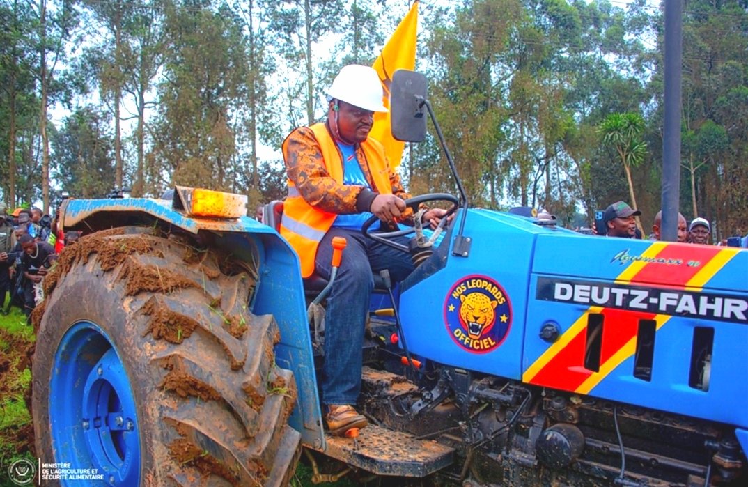 Butembo : Nzangi donne le coup d’envoi de la mécanisation agricole
