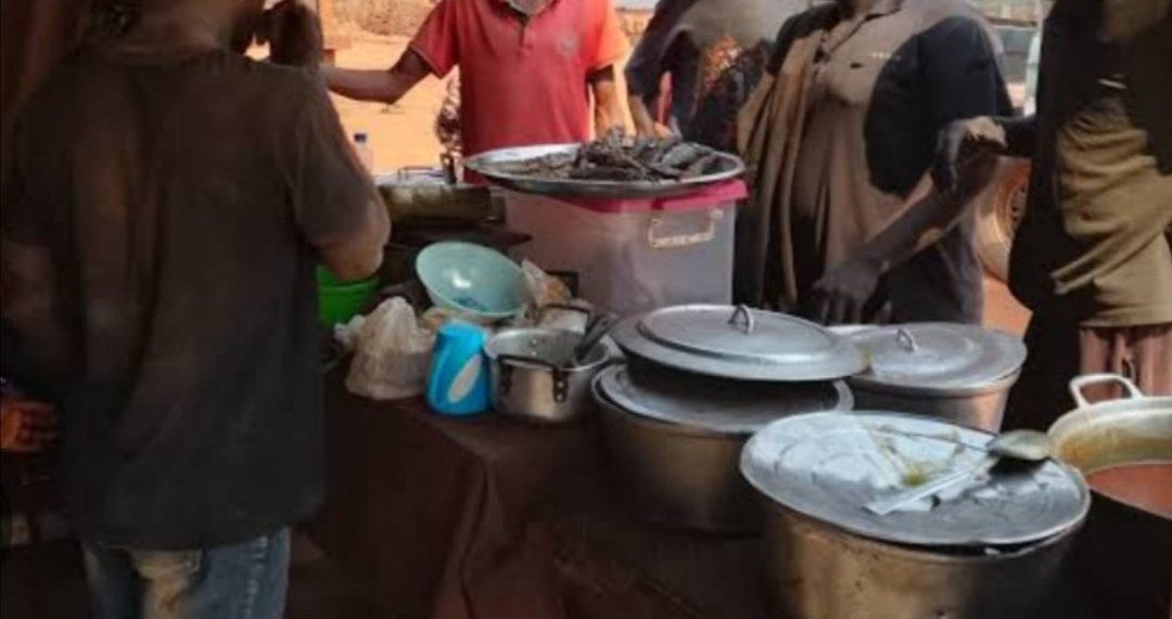 Butembo : le non-respect des mesures d’hygiène dans certains restaurants populaires suscite des inquiétudes face à Ebola